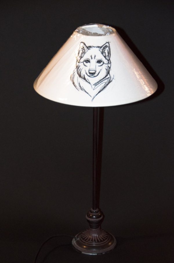 Abat-jour brodé : Loup – Image 2