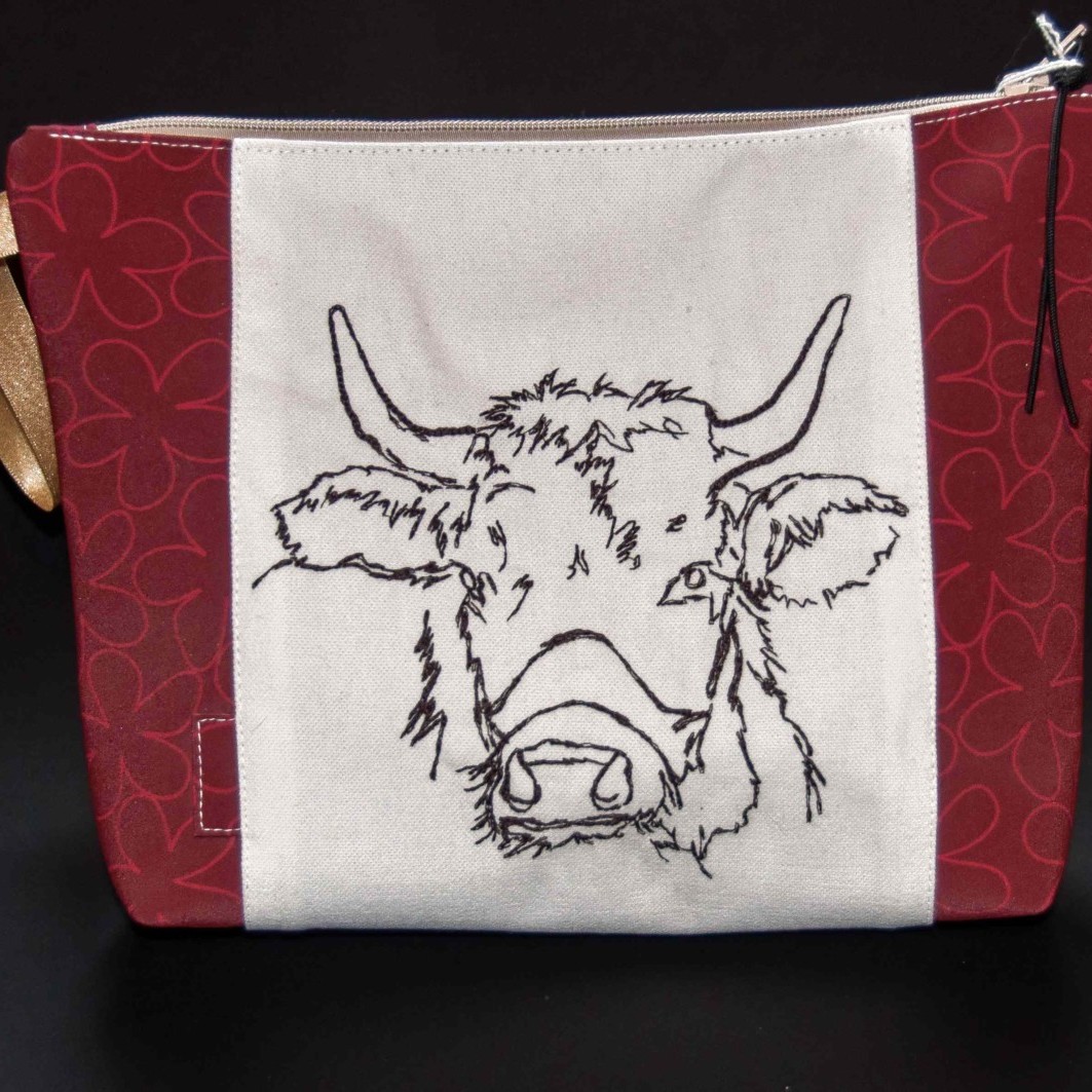 Pochette vache rouge, accessoire mode femme, trousse de toilette