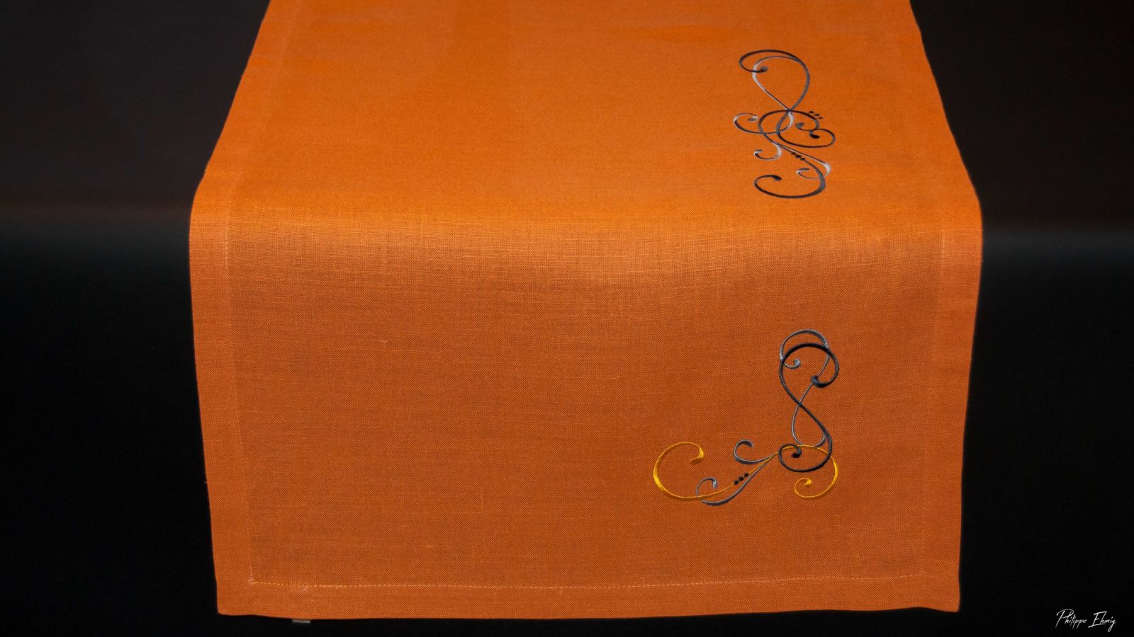 Chemin de table Mandarine, art de la table, linge de table