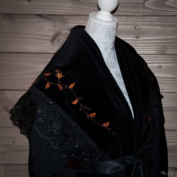 Châle savoyard, costume traditionnel Savoie