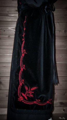 Tablier savoyard, costume traditionnel Savoie