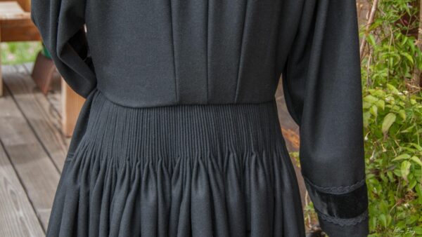 La Robe traditionnelle Savoyarde – Image 3