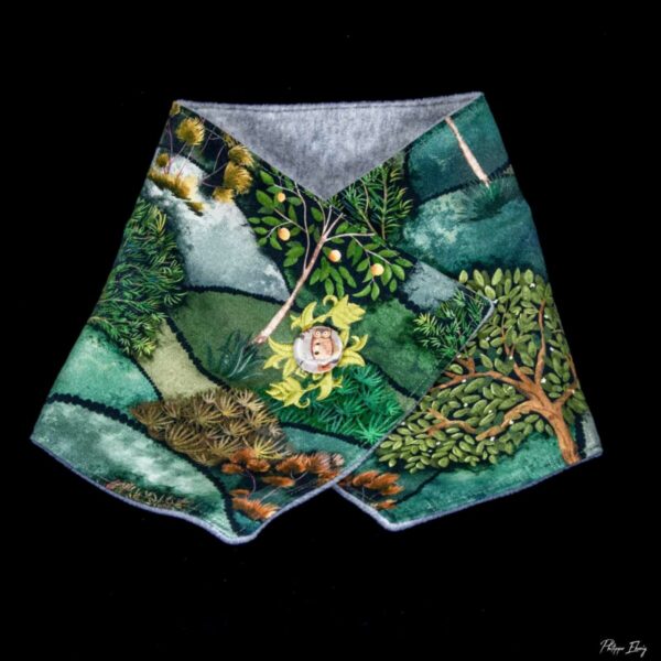 Tour de cou broderie verte – Image 2